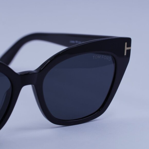 Tom Ford FT1031 01A Juliette Sunglasses Black Cat Eye Frame - Picture 7 of 9